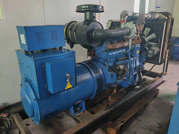 常熟100kW柴油发电机组使用多级机油有哪些优缺点？